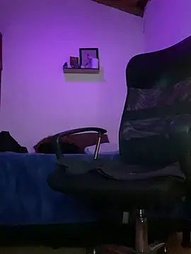 oreuk_dv Adlı Modelin Canlı XXX Sohbeti
