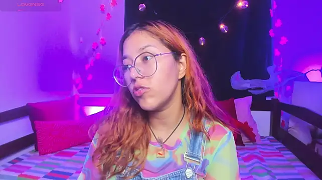Juless_x Chat XXX in diretta