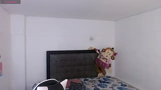 Вебкам-шоу Ariel_Laurentt
