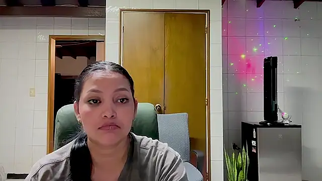 MarcellaGriffinn Live XXX chat