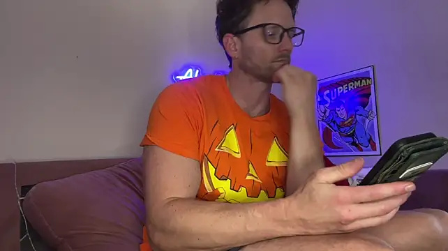 צ'אט XXX בשידור חי של alexmannd