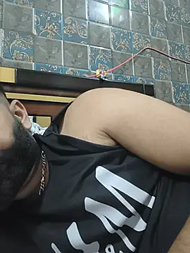 แชท XXX สดของ BeardKingoBack