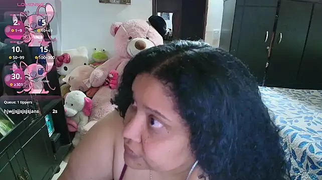 millaroberts Chat XXX live