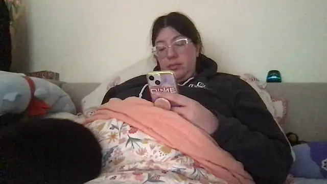 HYPHYtype XXX чат на живо