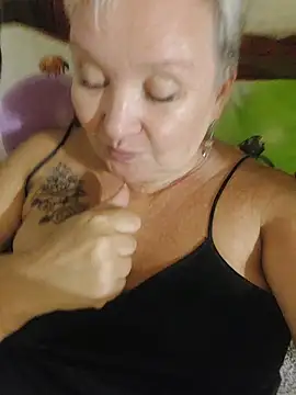 Živý XXX chat ForgetMeNot555