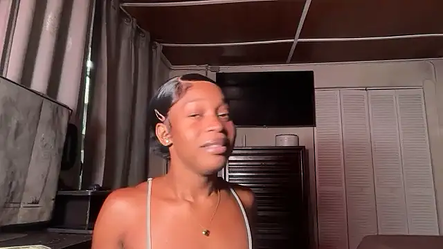 saffirebleu's Live XXX Chat