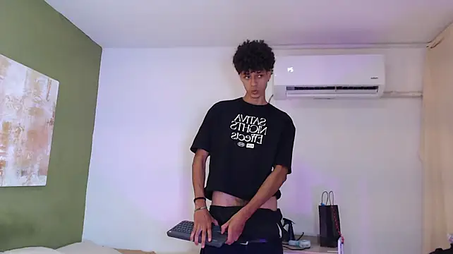 INFANTE_n Live XXX chat