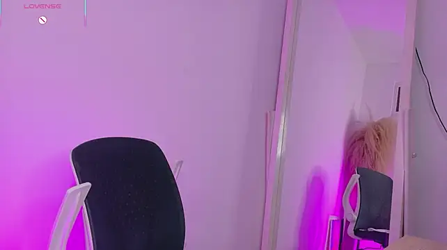 Chatroom XXX en direct de Annie__200