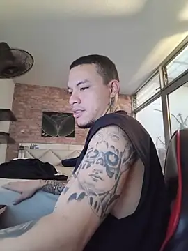 AlphaMasterXxxn Live XXX chat