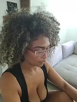BiiancaEstradaan Live XXX chat