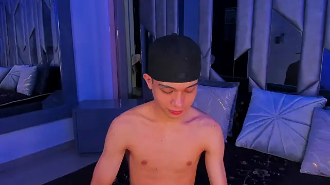 Sebax_Young Live XXX-chat