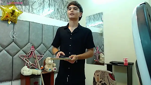 Steve_HotmanのライブXXXチャット