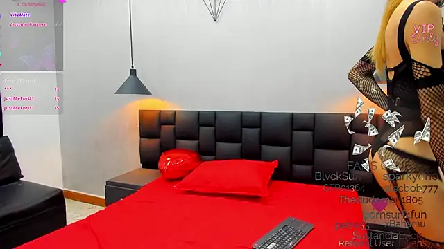 love_amor_ Adlı Modelin Canlı XXX Sohbeti