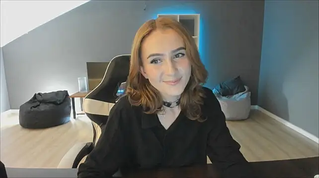 Ari_mon's Live XXX Chat