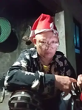 Chat +18 de Lin2005a ao vivo