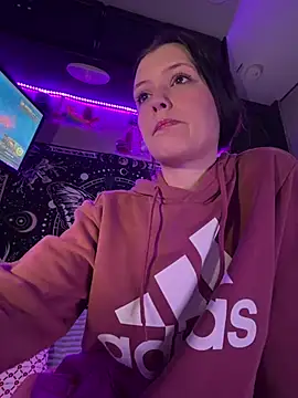 Lilactease Chat XXX live