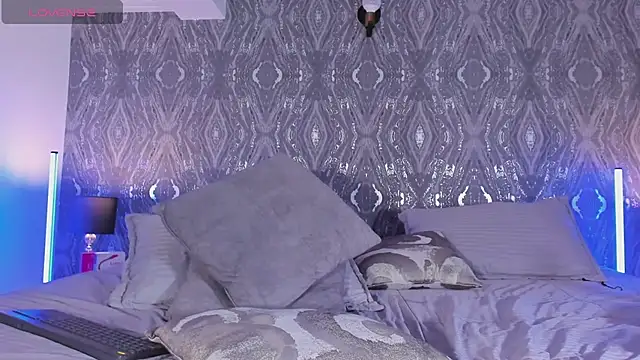 XXX chat uživo modela AbellaFox_