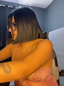 XXX chat uživo modela AlixVictoria