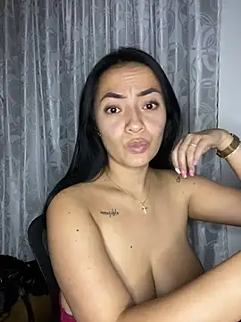 JulietaRiios' Live XXX Chat