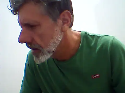 Chat +18 de machoalpha459 ao vivo