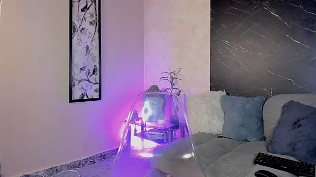 XXX chat uživo modela Alana_Stone