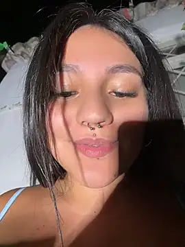Emily_Gomezz's Live XXX Chat