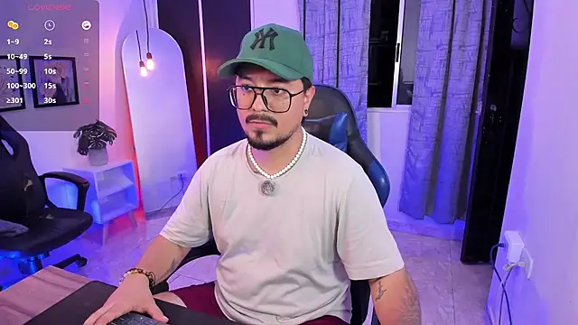 DaviidEvans_'s Live XXX Chat
