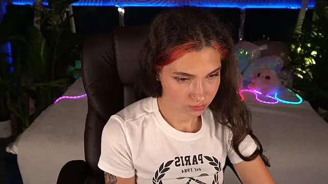 BabyFlowerr's Live XXX Chat