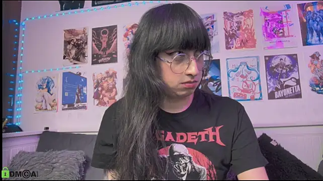 Chatroom XXX en direct de snowblack_