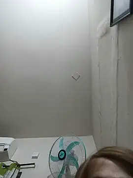 Slim_HotBoy-54 Webcam show