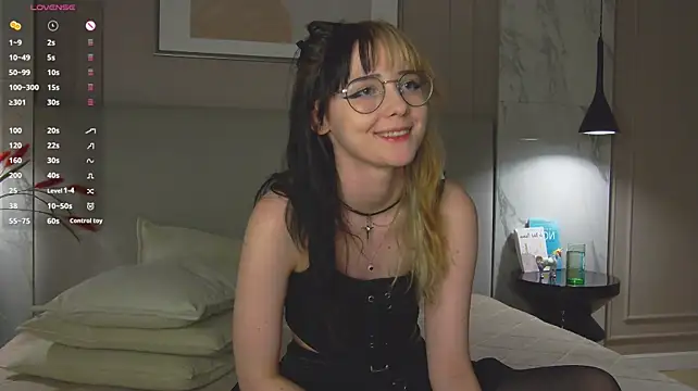 AmyRivers 现场XXX聊天