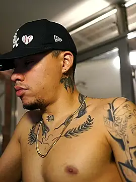 AlphaMasterXxx Live XXX-Chat