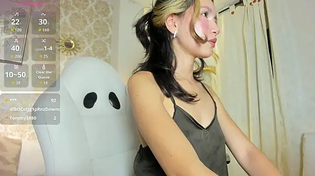 LilyThea's Live XXX Chat