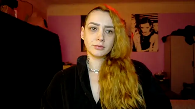 XXX chat uživo modela VioletFox26