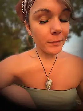 XXX chat uživo modela BaileyMFox