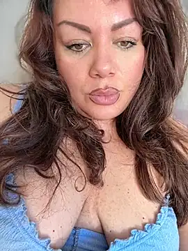 Chat +18 de BadAssVeronica ao vivo