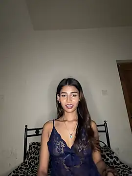 STRIP_GLOW Chat XXX in diretta