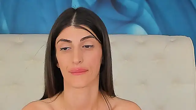 دردشة SkinnyDolly الجنسية المباشرة
