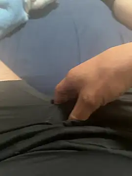 Show modela bigdickvic0078 na web-kameri