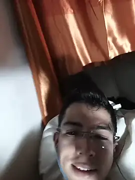 Chat XXX ao vivo de Tchutom