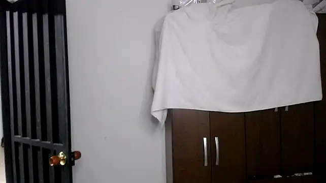 Czat XXX na żywo – Kenner_fox77