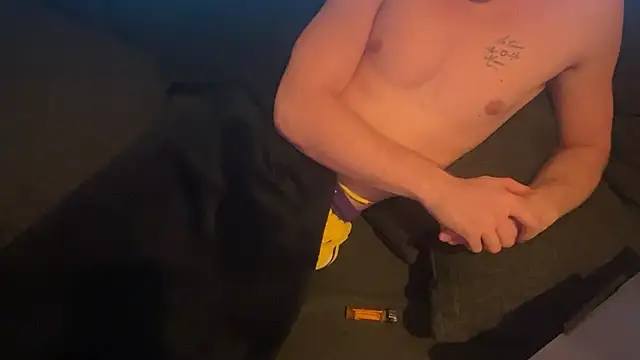 Lucas328706 Chat XXX live