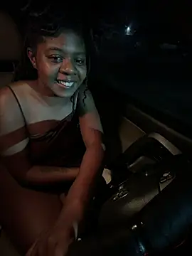 Ebony_Queeenx Шоу с уебкамера