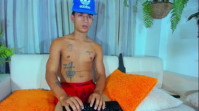 Boy_Leon_X live XXX chat