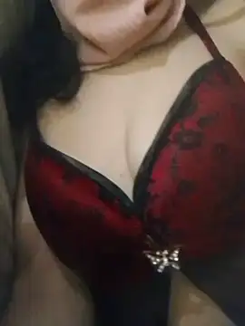Almas-arabic Adlı Modelin Canlı XXX Sohbeti