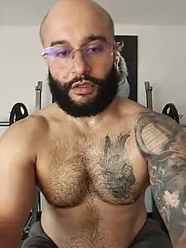 Chatroom XXX en direct de Luke__09