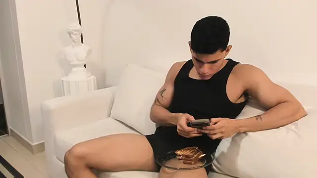 Chatroom XXX en direct de Massimo_Rinaldi