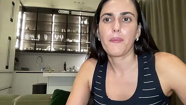 Rineliadi's Live XXX Chat