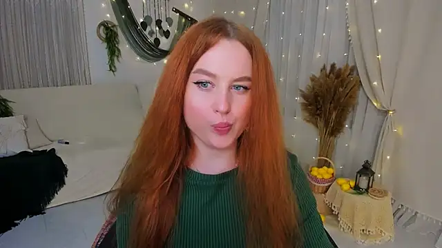 AirySilhouette Chat XXX live