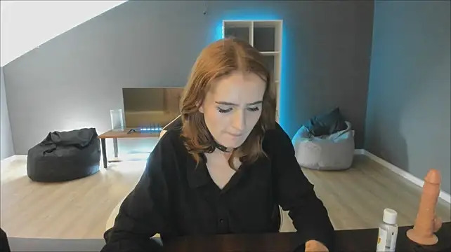Ari_mon – Naživo XXX chat